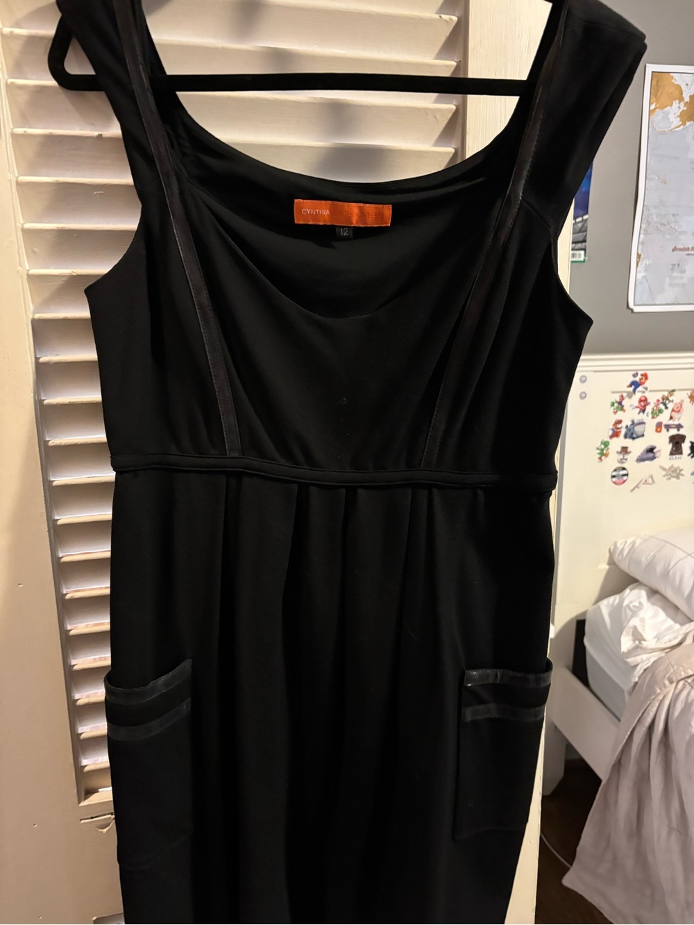 Cynthia Steffe Black Sleeveless Scoop-Neck Pocket Dress